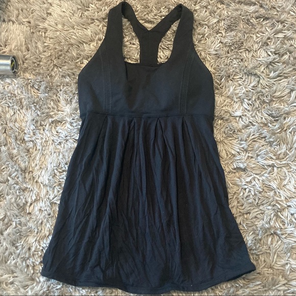 lululemon athletica Tops - EUC!🔥 Lululemon tank 6